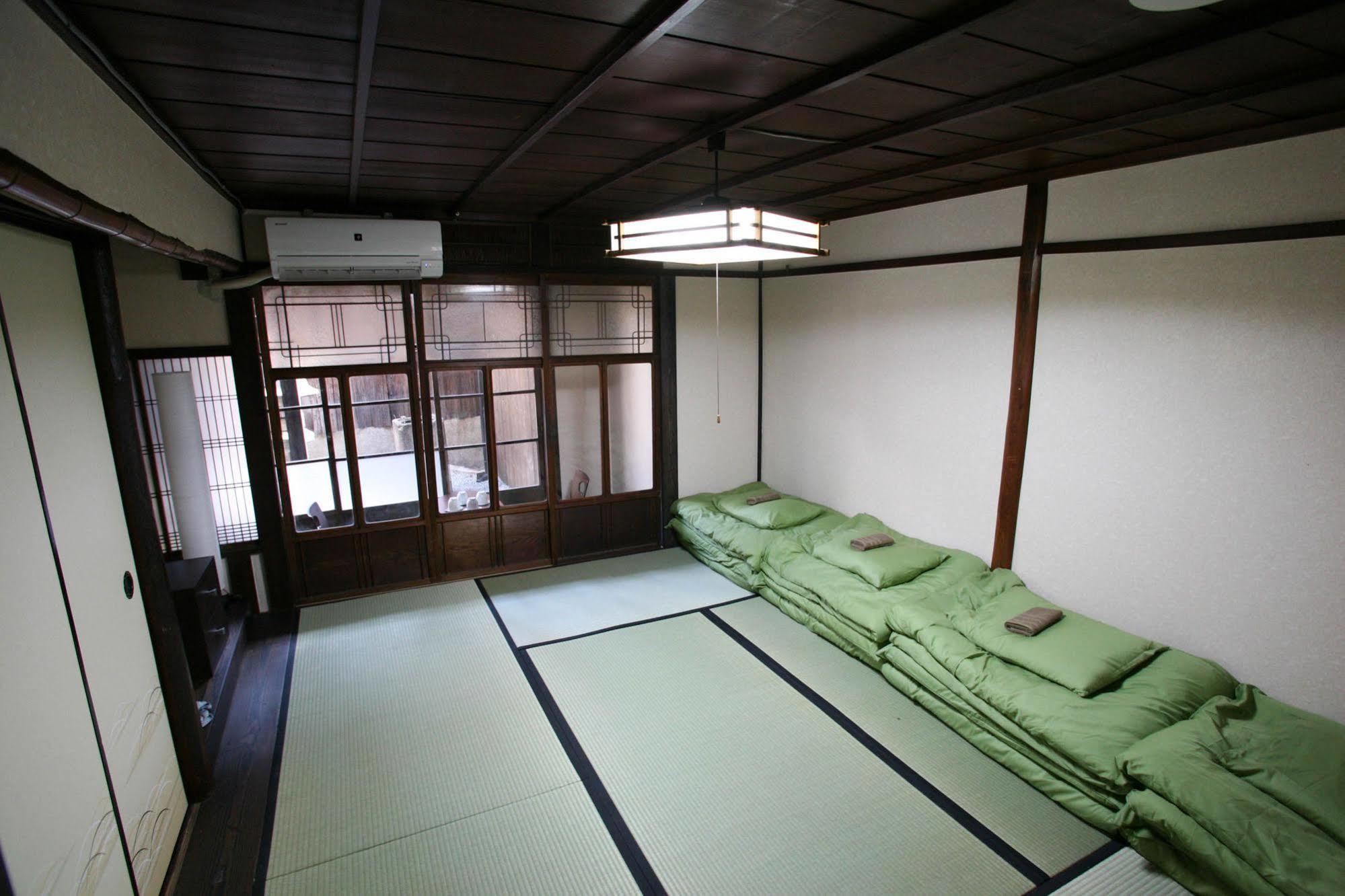 Guesthouse Omotenashi Киото Экстерьер фото