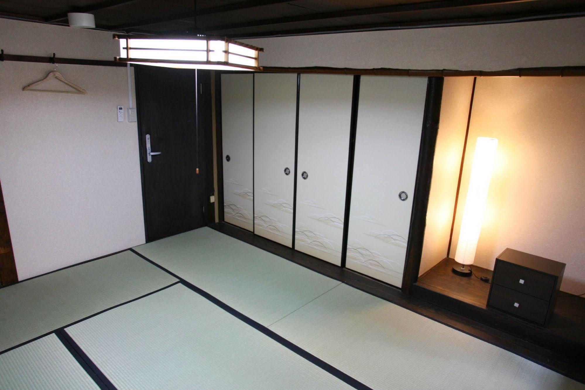 Guesthouse Omotenashi Киото Экстерьер фото